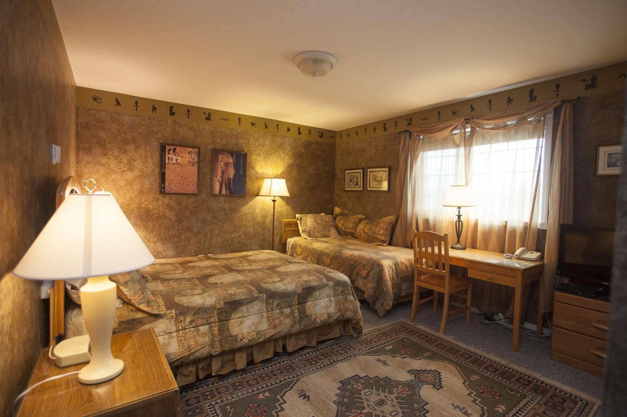 Midnight Sun Inn Whitehorse Ngoại thất bức ảnh